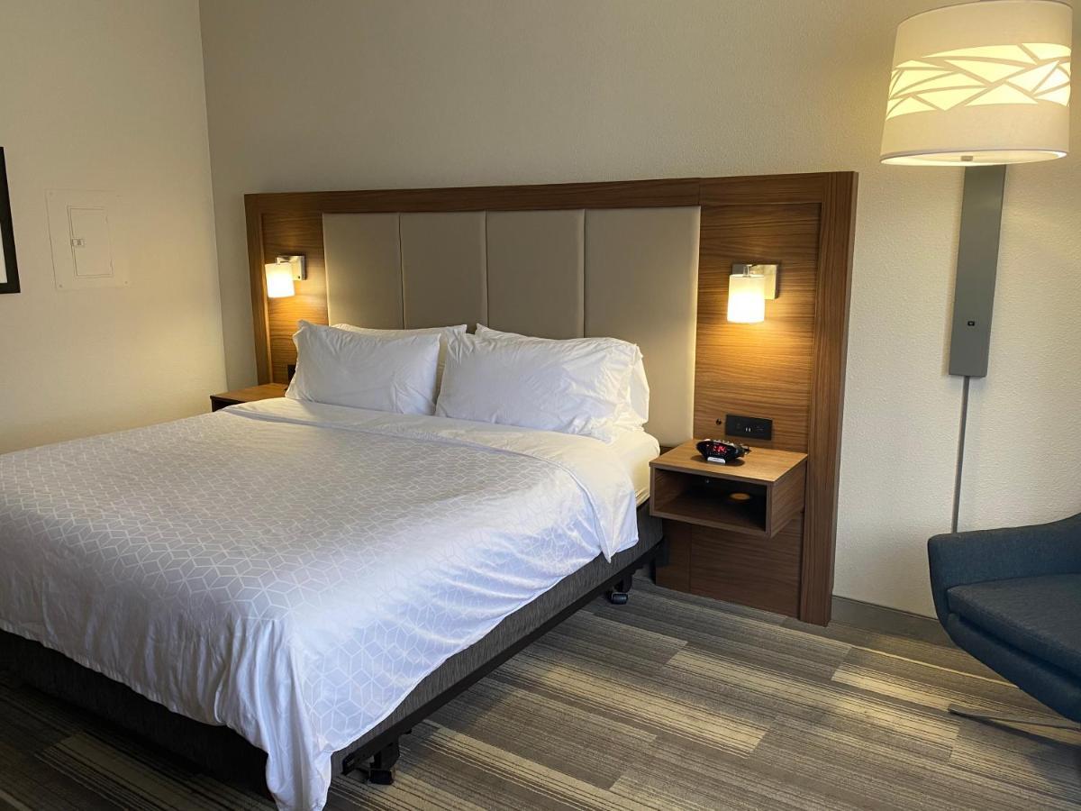 Holiday Inn Express & Suites Albuquerque Historic Old Town By Ihg Bagian luar foto