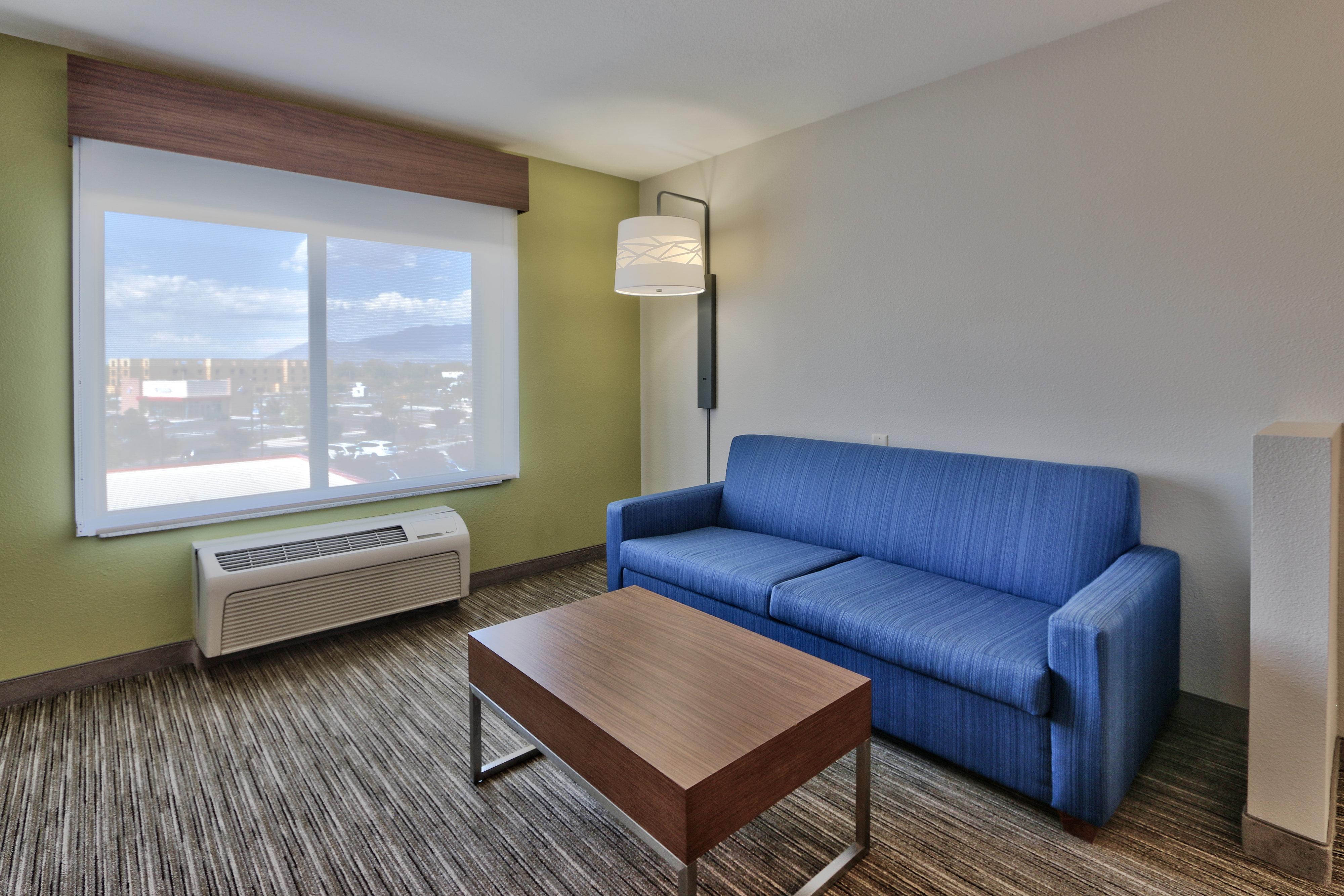 Holiday Inn Express & Suites Albuquerque Historic Old Town By Ihg Bagian luar foto