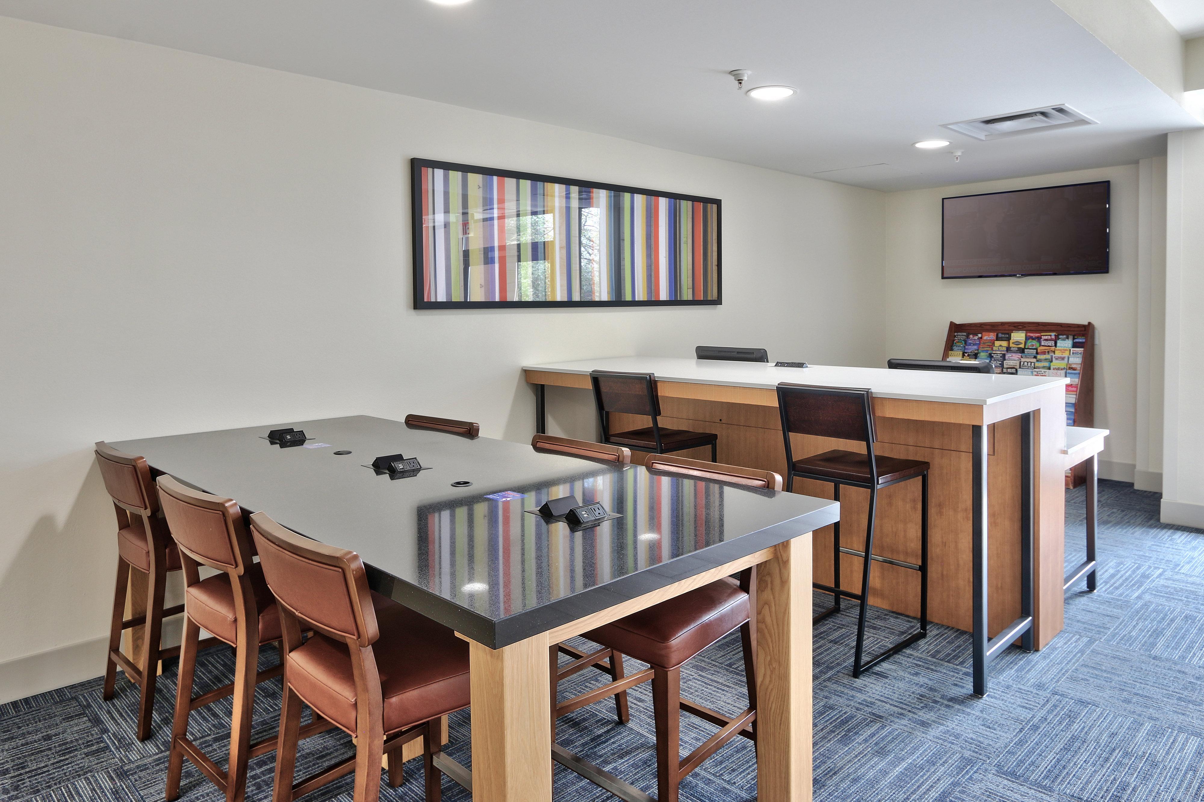 Holiday Inn Express & Suites Albuquerque Historic Old Town By Ihg Bagian luar foto