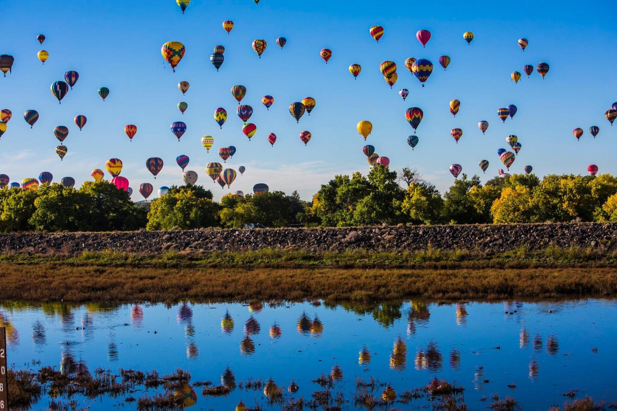 Holiday Inn Express & Suites Albuquerque Historic Old Town By Ihg Bagian luar foto